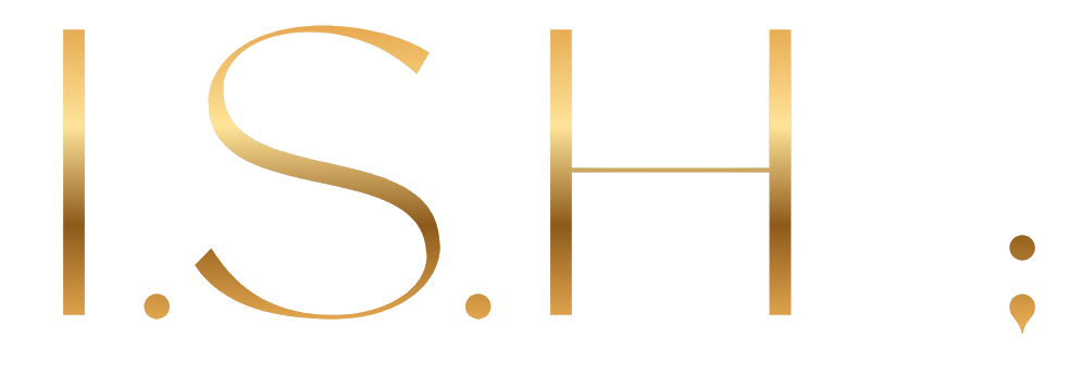 Gouden letters “S” en “H” op zwarte achtergrond, met kleine ronde stippen en een verticale lijn.